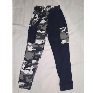 High Rise B/W Camo Cargo Pants Size Small